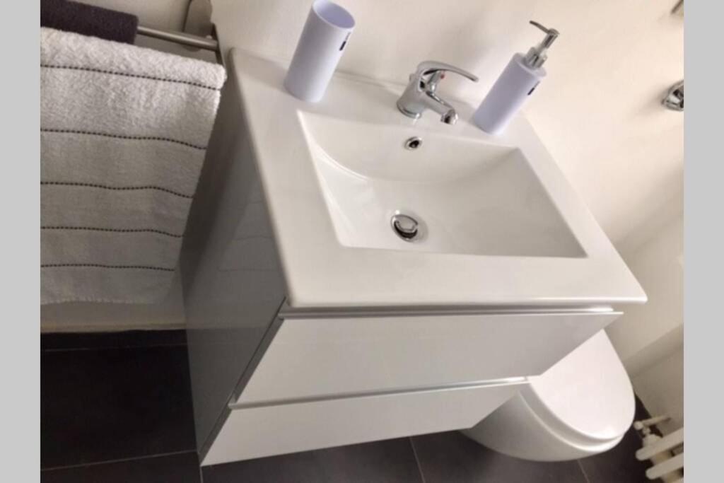 Casa Teo Pavia Citta Apartment Luaran gambar