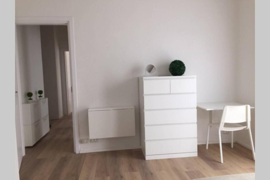Casa Teo Pavia Citta Apartment Luaran gambar
